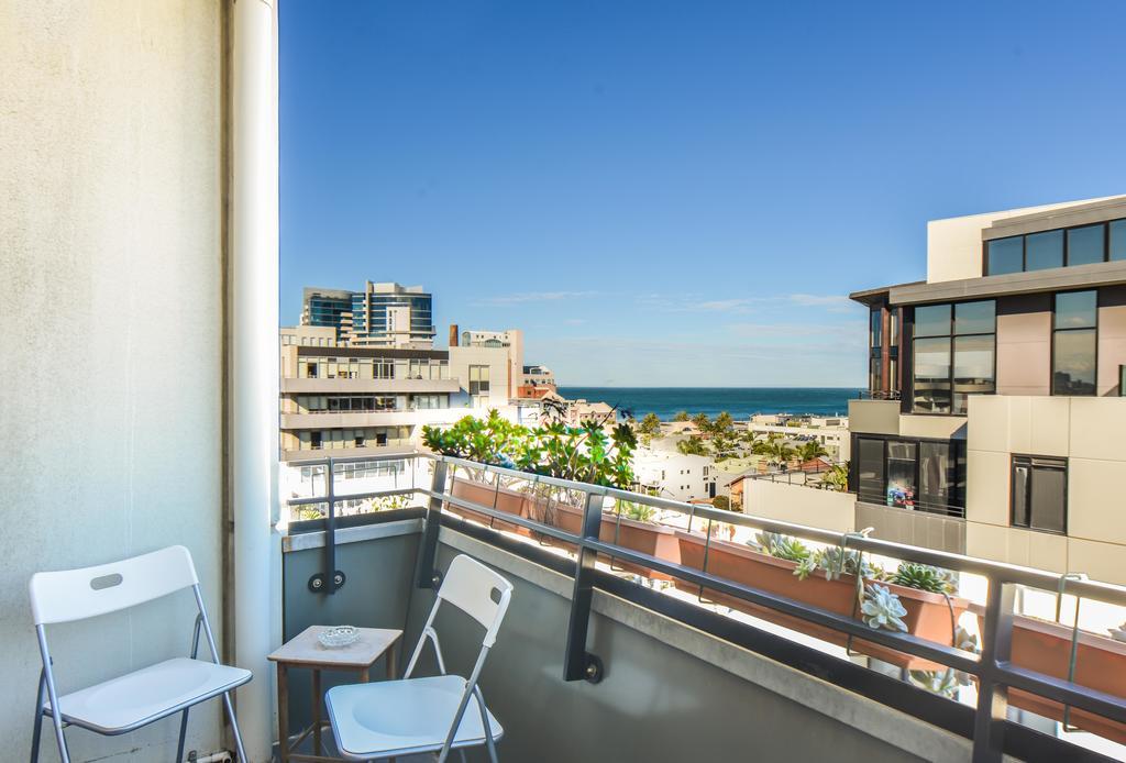 Staycentral - Spacious Seaviews Port Melbourne Room photo